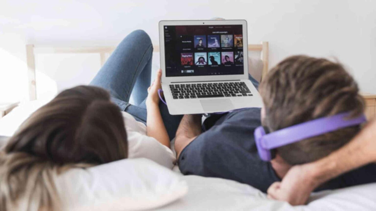 What is HuraWatch – A Review of Guide with All You Need to Know