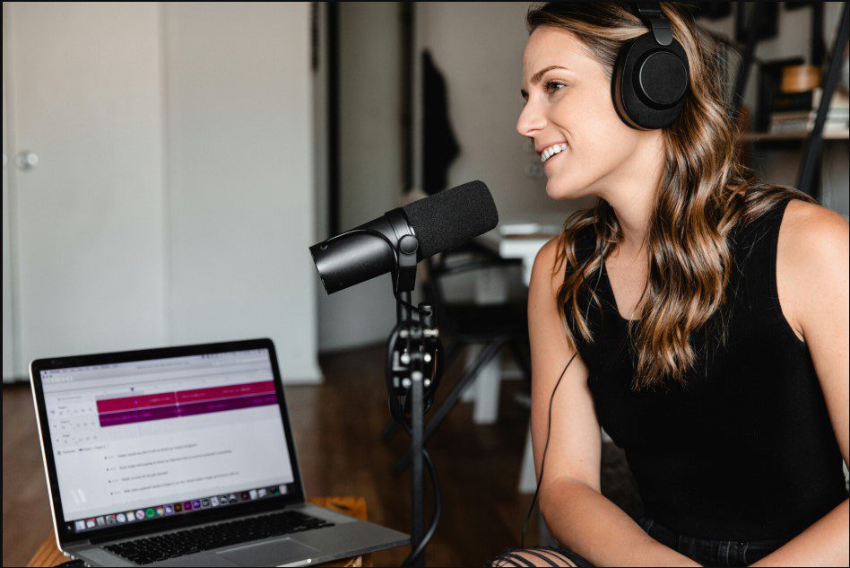 How to Build a Podcast App: Integrat e Podcast Features in Your App How to Build a Podcast App: Integrat e Podcast Features in Your App