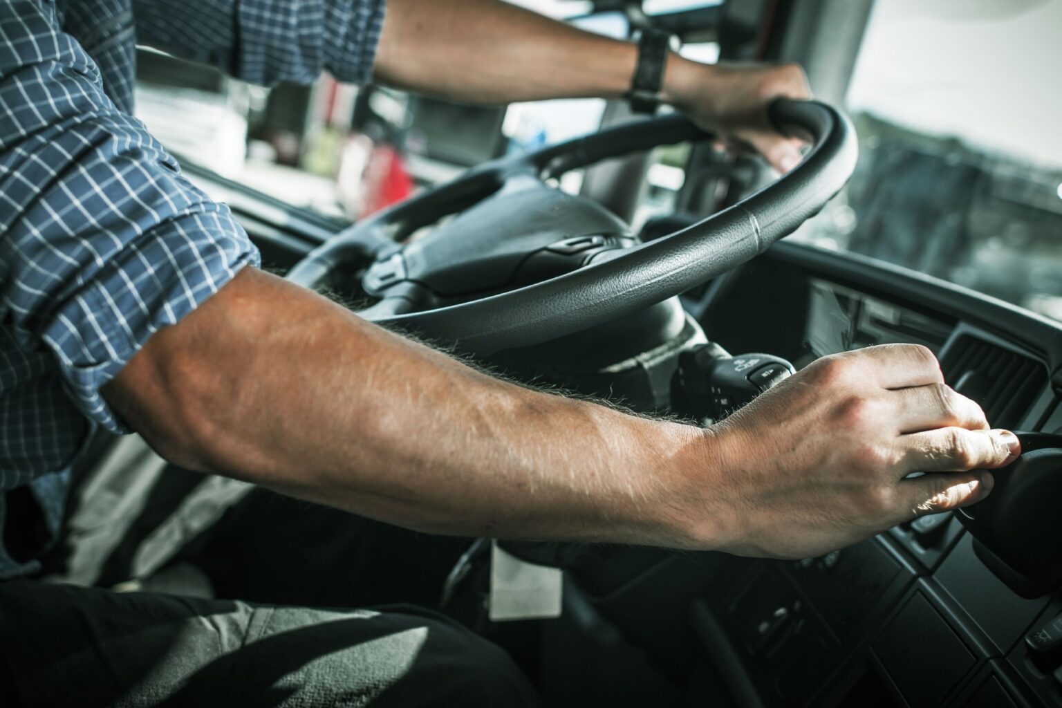 defensive driving techniques: The Key to Safer Roads and Smarter Driving